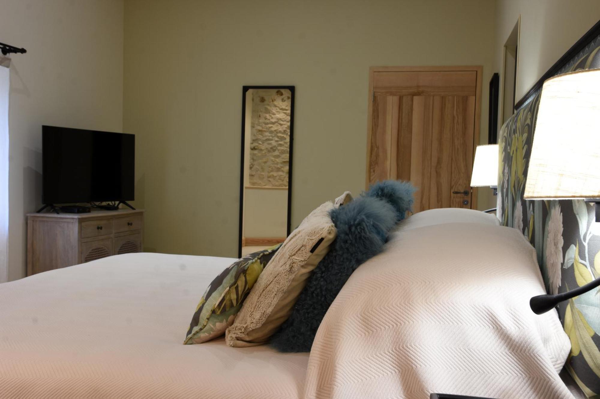 Girauderies Chambres D'Hotes/B+B Floirac  Ruang foto