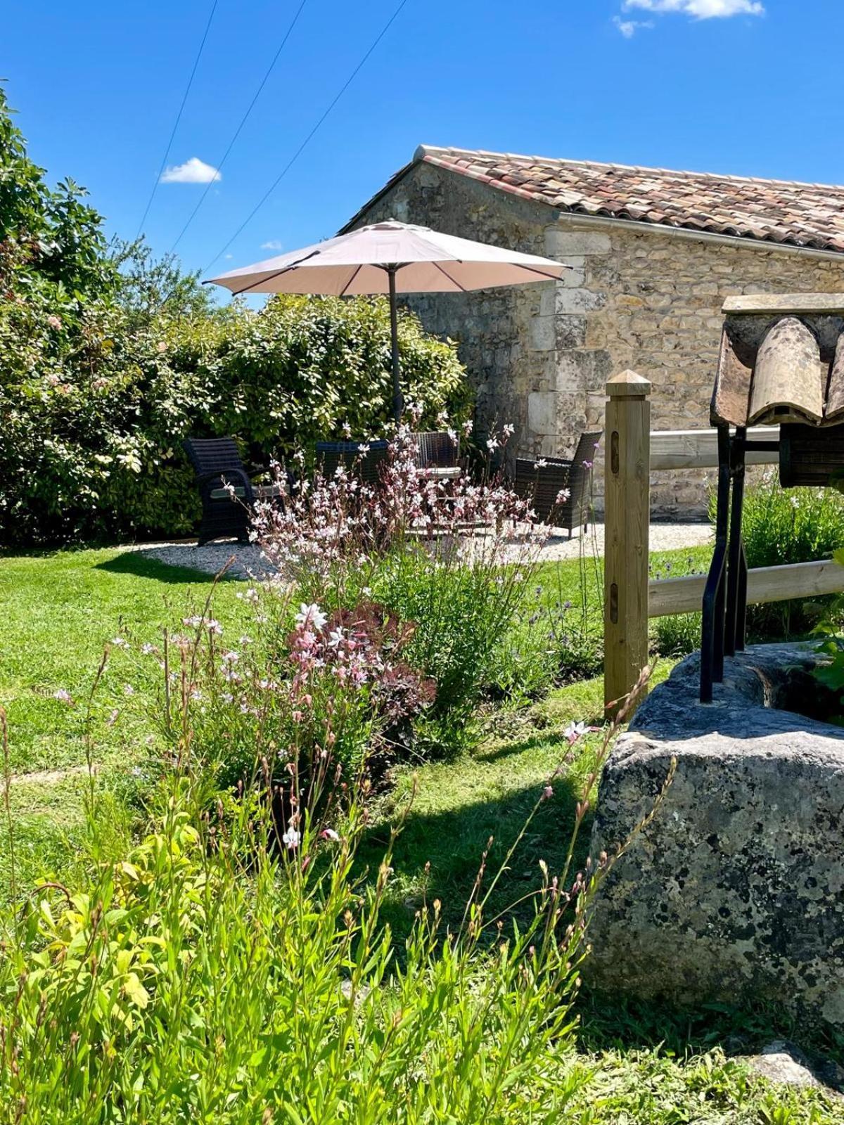 Girauderies Chambres D'Hotes/B+B Floirac  Bagian luar foto